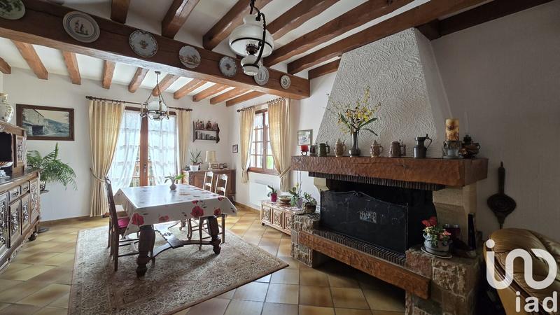 Maison - 158 m² - 8 pièces
