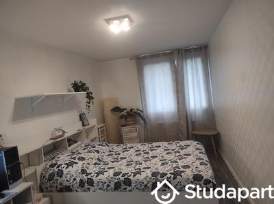 Chambre - 14 m² - 1 pièce