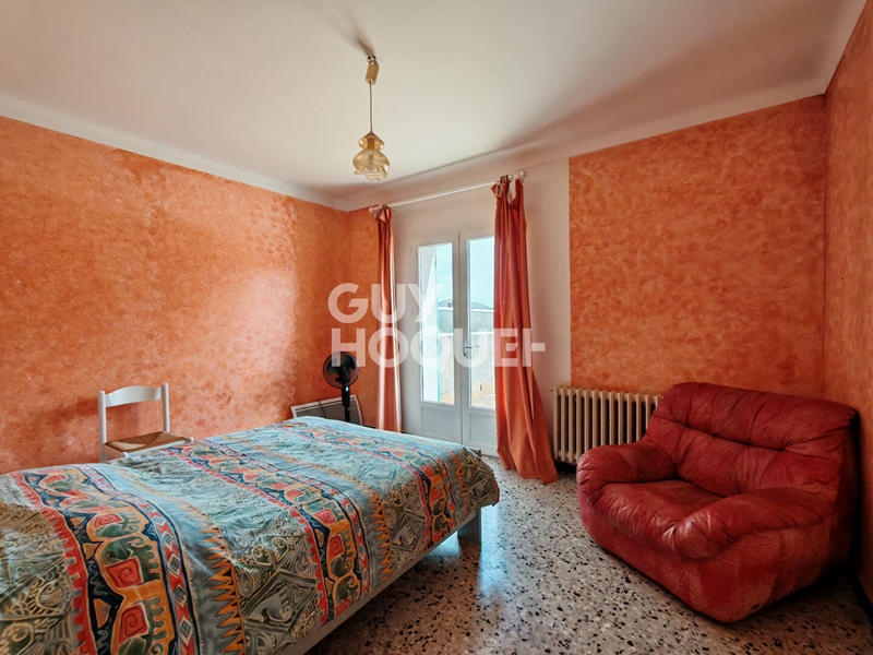 Maison - 220 m² - 5 pièces