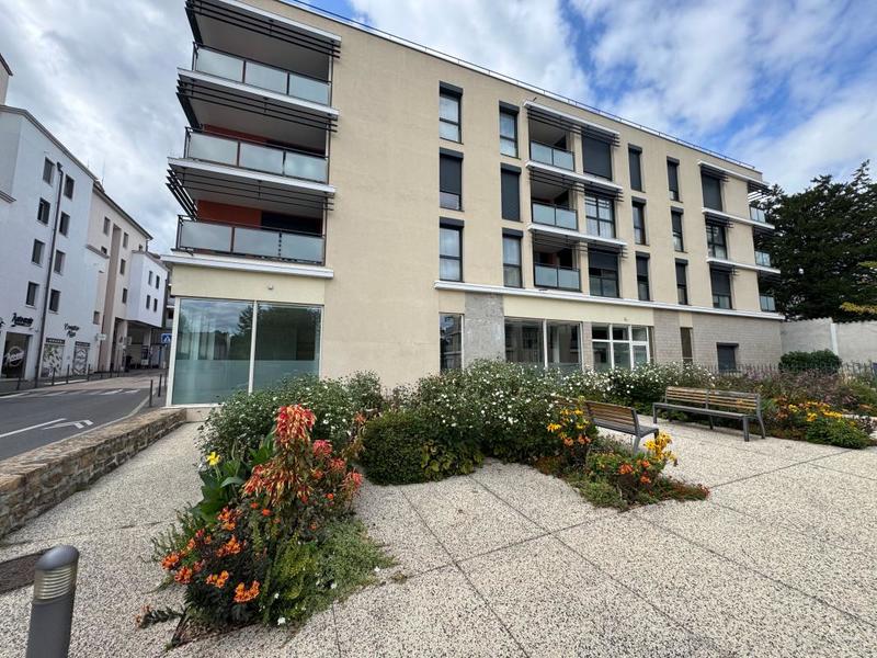 Local commercial - 161 m²