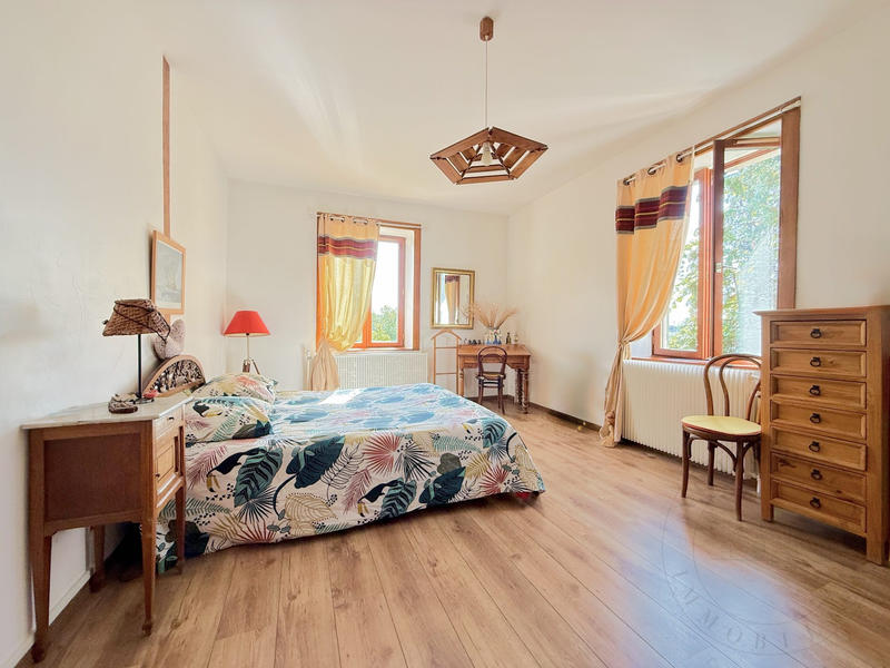 Bastide - 210 m² - 9 pièces