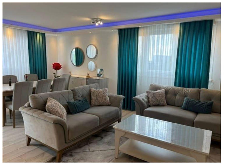 Appartement - 100 m² - 5 pièces