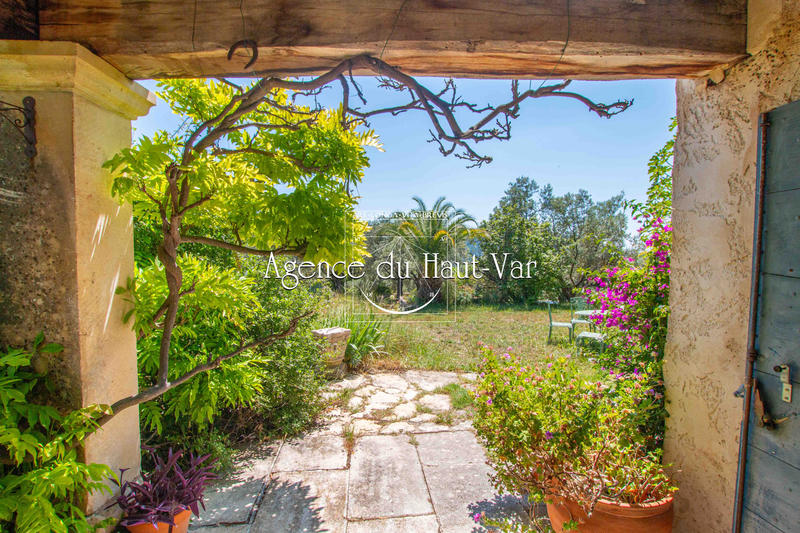 Mas - 191 m² - 6 pièces