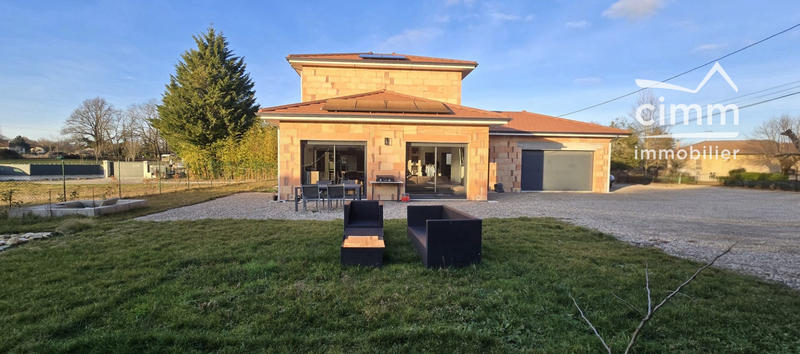 Villa - 111 m² - 4 pièces