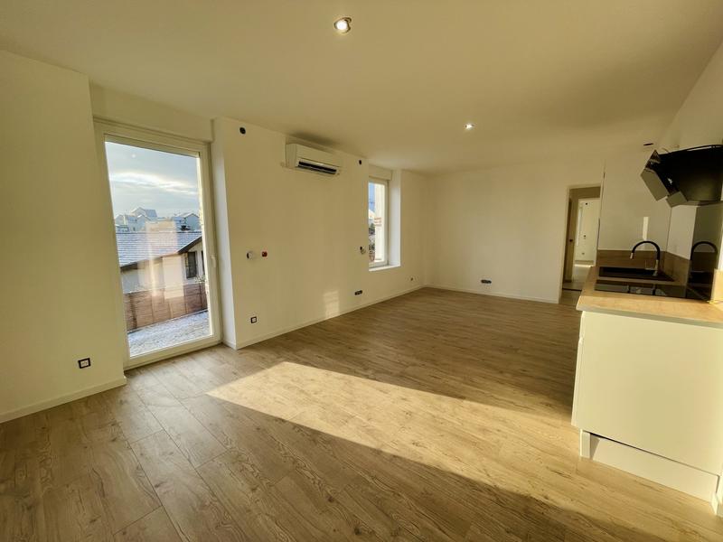 Maison - 104 m² - 5 pièces