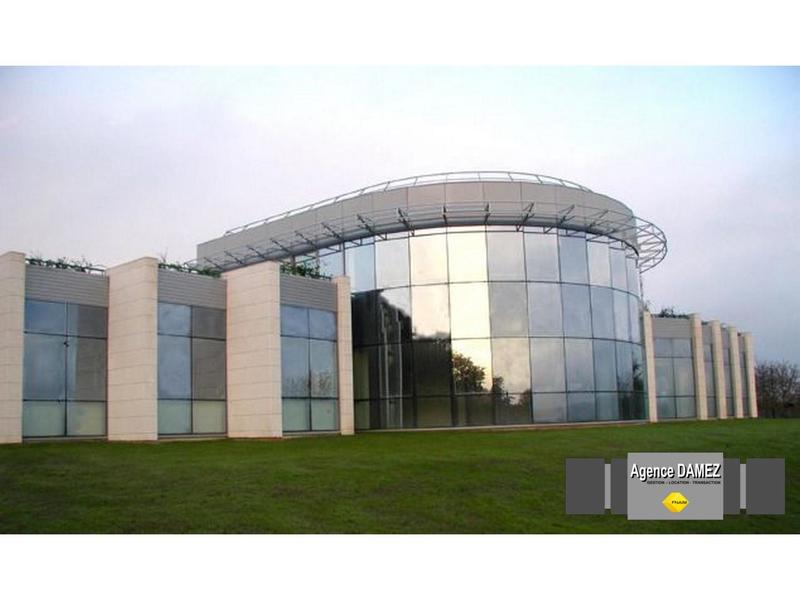 Bureau - 94 m² - 1 pièce