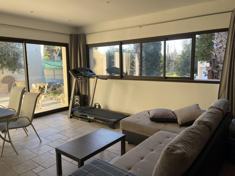 Propriété - 350 m² - 8 pièces