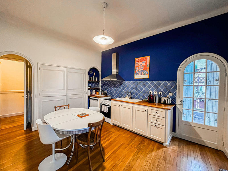 Hôtel particulier - 967 m² - 30 pièces