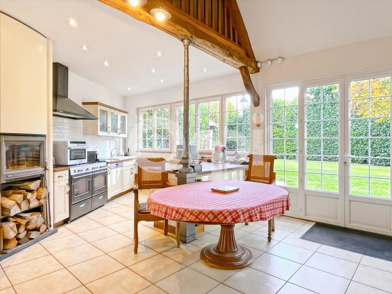 Longère - 320 m² - 6 pièces