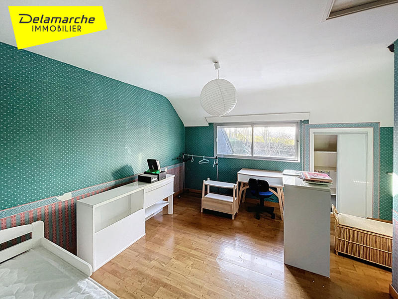 Maison - 178 m² - 9 pièces