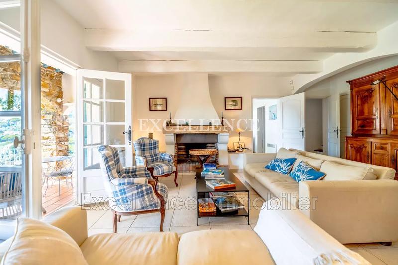 Propriété - 205 m² - 10 pièces