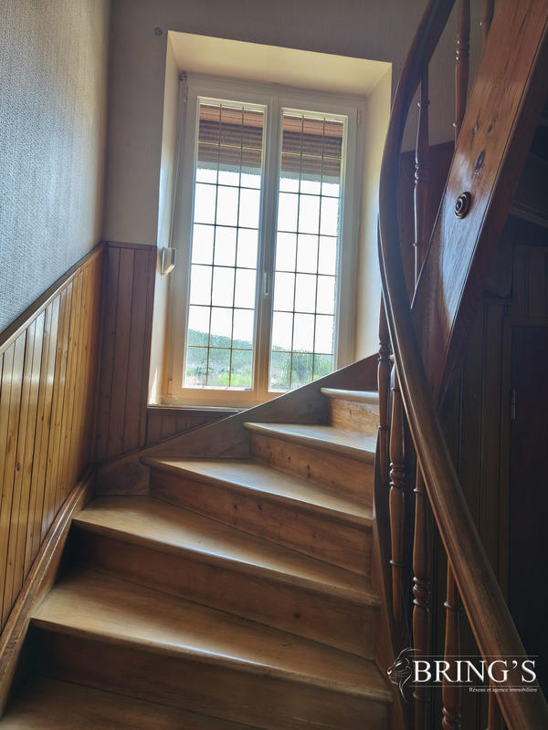 Maison - 164 m² - 7 pièces