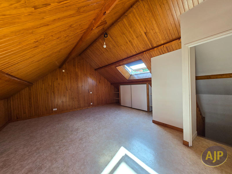 Maison - 89 m² - 5 pièces