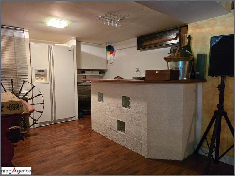 Maison en pierre - 155 m² - 7 pièces