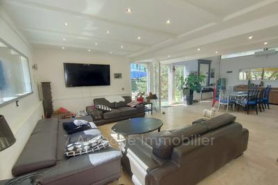 Maison - 110 m² - 3 pièces