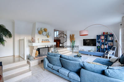 Maison - 122 m² - 6 pièces