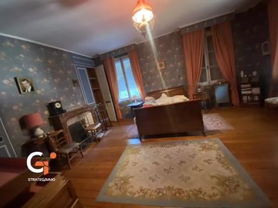 Maison - 190 m² - 7 pièces