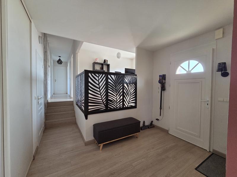 Maison - 104 m² - 6 pièces