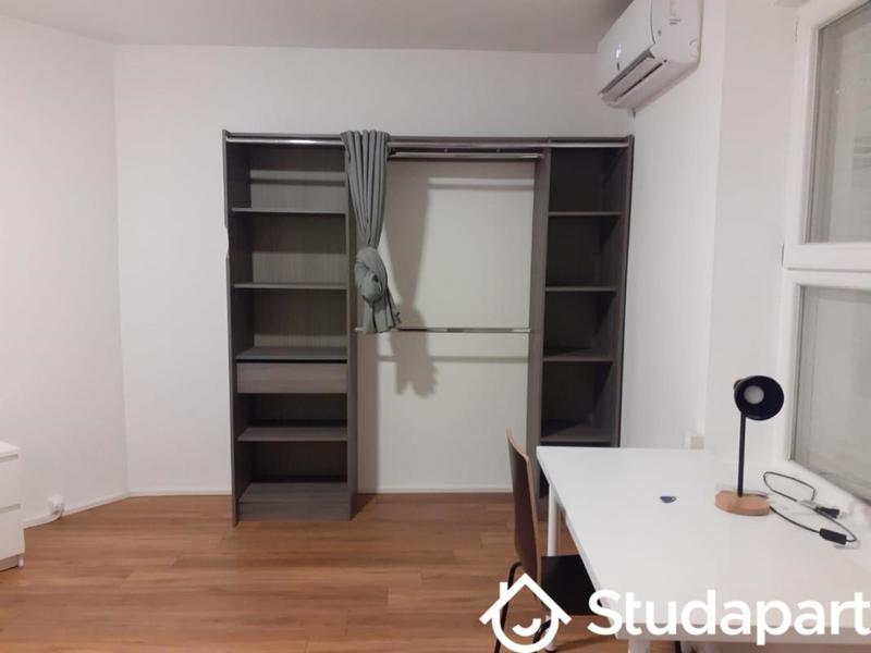 Chambre - 15 m² - 1 pièce