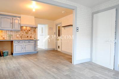 Maison - 92 m² - 6 pièces