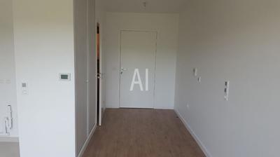 Studio - 30 m² - 1 pièce