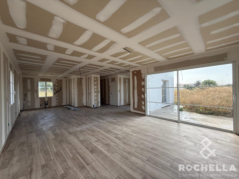 Maison traditionnelle - 148 m² - 5 pièces