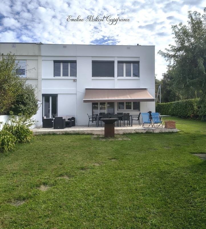 Maison - 108 m² - 6 pièces