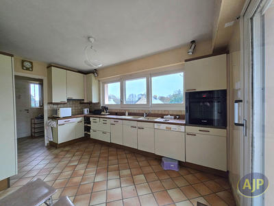 Maison - 173 m² - 6 pièces