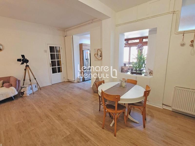 Maison de ville - 130 m² - 7 pièces