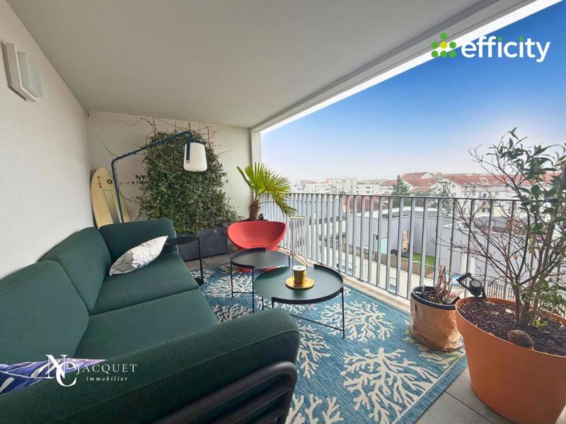 Appartement - 106 m² - 4 pièces