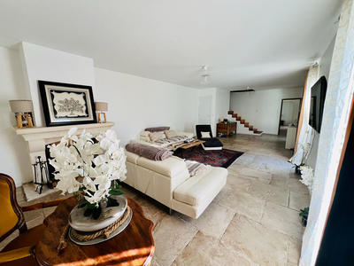 Maison - 196 m² - 8 pièces