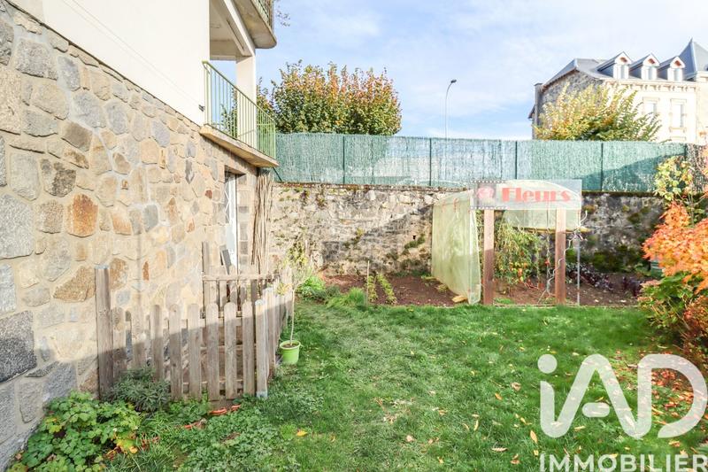 Maison - 273 m² - 11 pièces