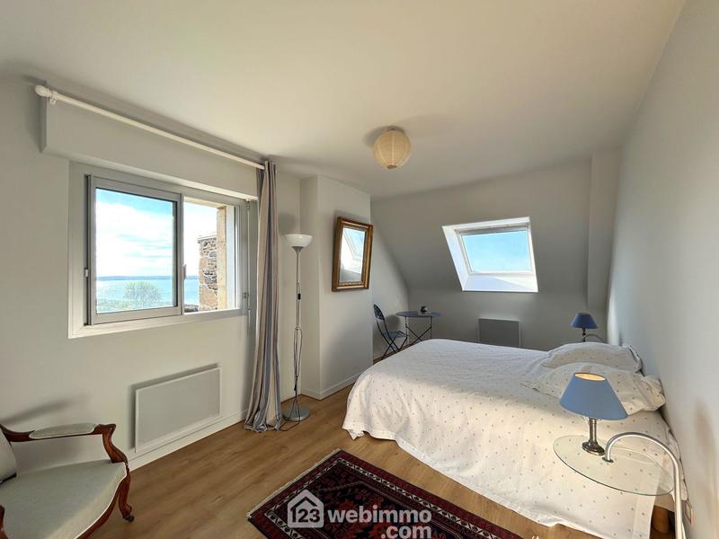 Maison - 193 m² - 8 pièces