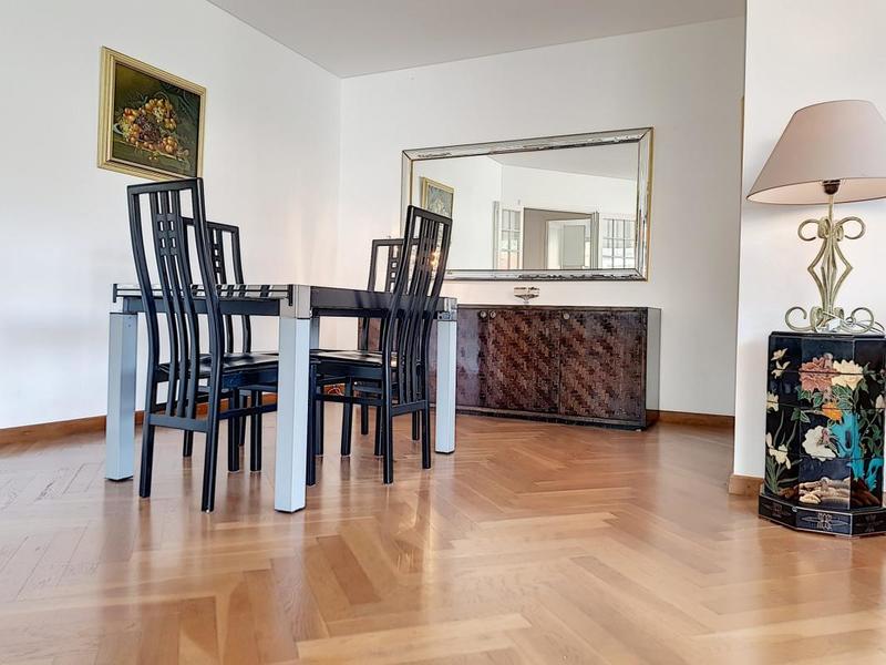 Appartement - 99 m² - 3 pièces