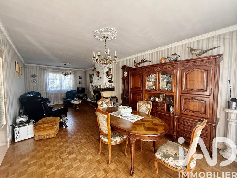 Maison - 98 m² - 5 pièces