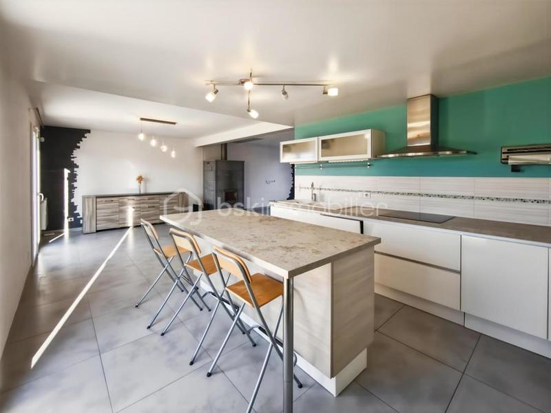 Maison traditionnelle - 152 m² - 6 pièces