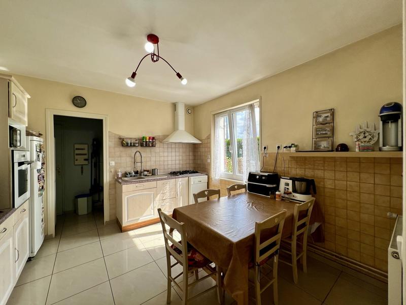 Maison - 105 m² - 5 pièces