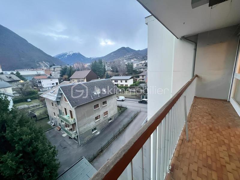 Appartement - 66 m² - 3 pièces