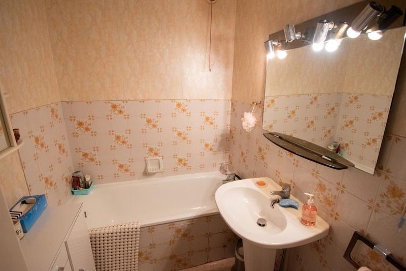 Appartement - 99 m² - 4 pièces