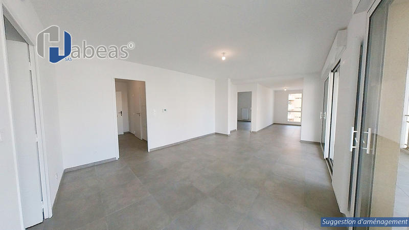 Appartement - 94 m² - 4 pièces