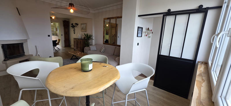 Villa - 200 m² - 8 pièces