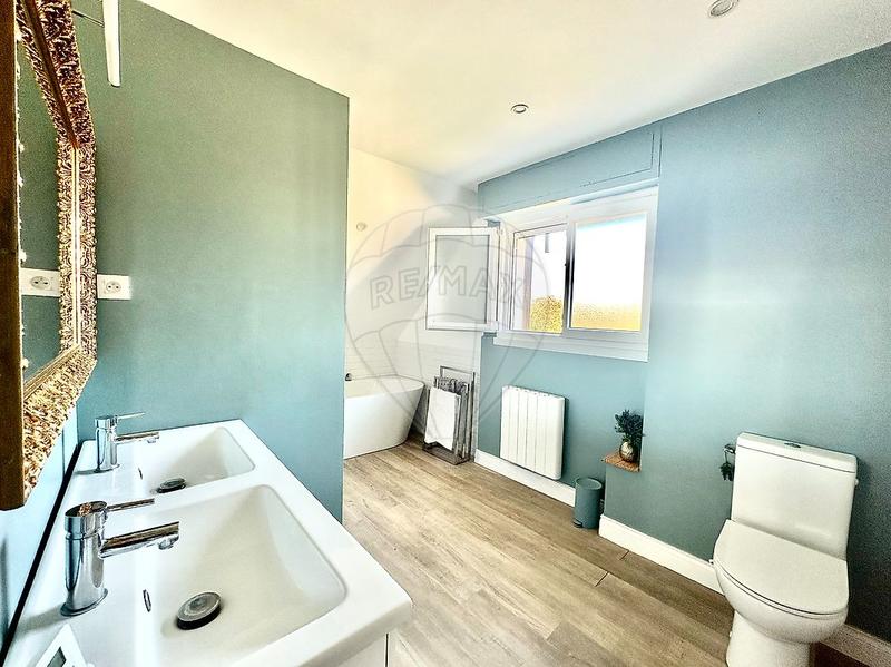 Propriété - 185 m² - 7 pièces