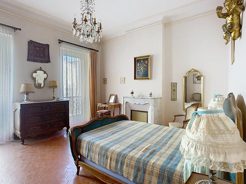 Appartement - 135 m² - 5 pièces