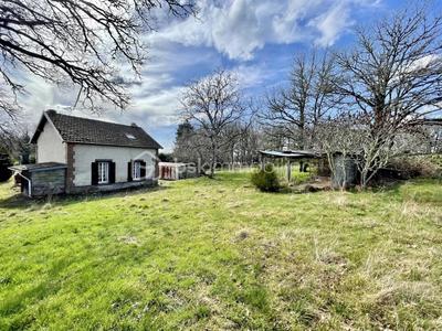 Maison en pierre - 71 m² - 4 pièces