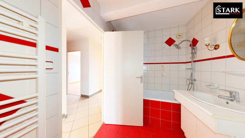 Appartement - 102 m² - 4 pièces