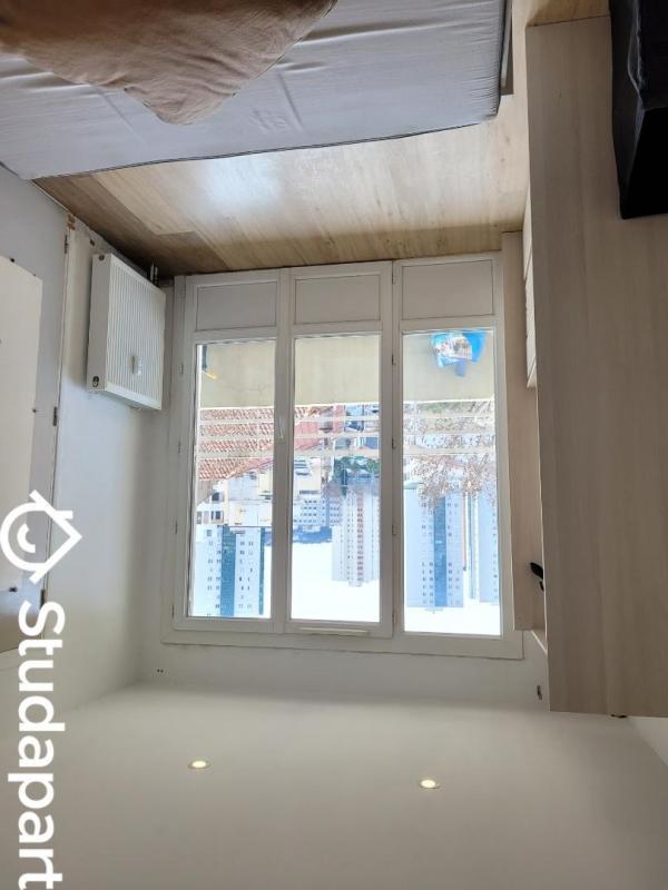 Chambre - 11 m² - 1 pièce