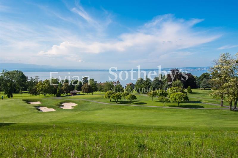 Maison - 302 m² - 7 pièces