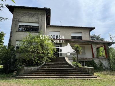 Propriété - 600 m² - 16 pièces