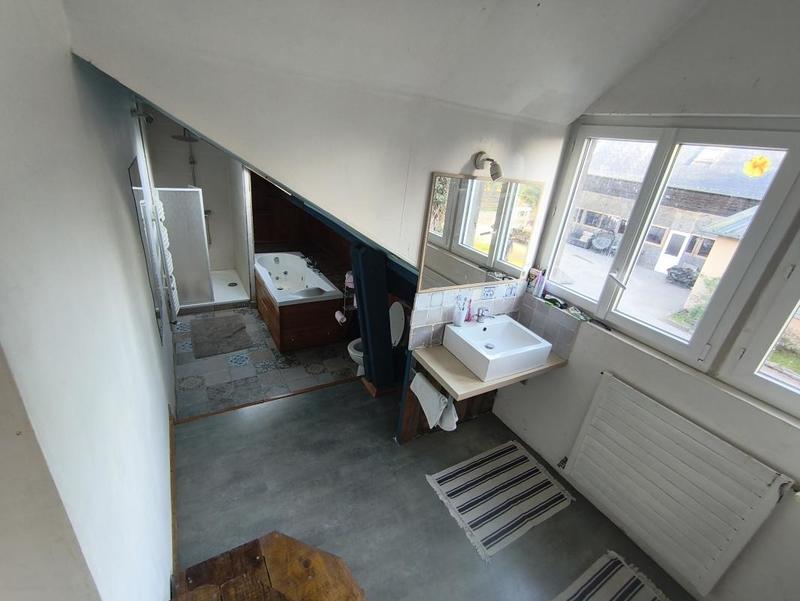 Demeure - 222 m² - 6 pièces