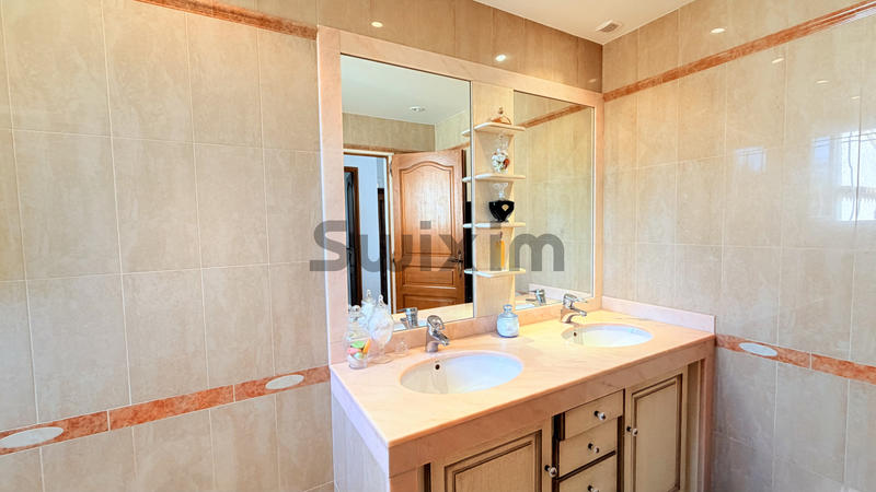 Villa - 143 m² - 6 pièces